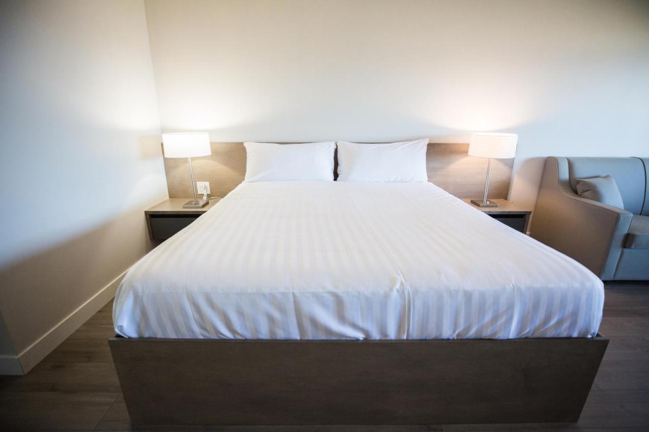 Sand Pebbles Inn Qualicum Beach Zewnętrze zdjęcie