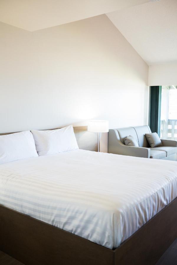 Sand Pebbles Inn Qualicum Beach Zewnętrze zdjęcie