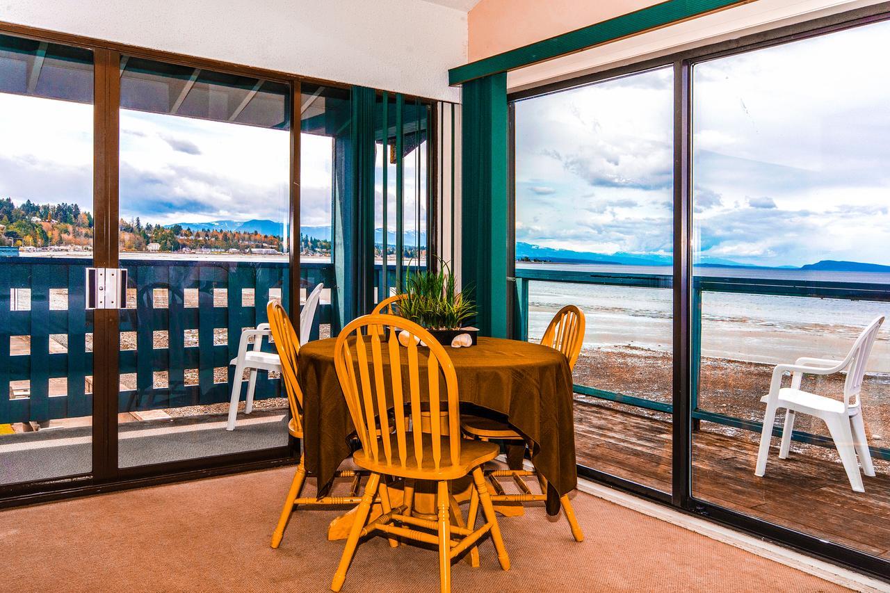 Sand Pebbles Inn Qualicum Beach Zewnętrze zdjęcie