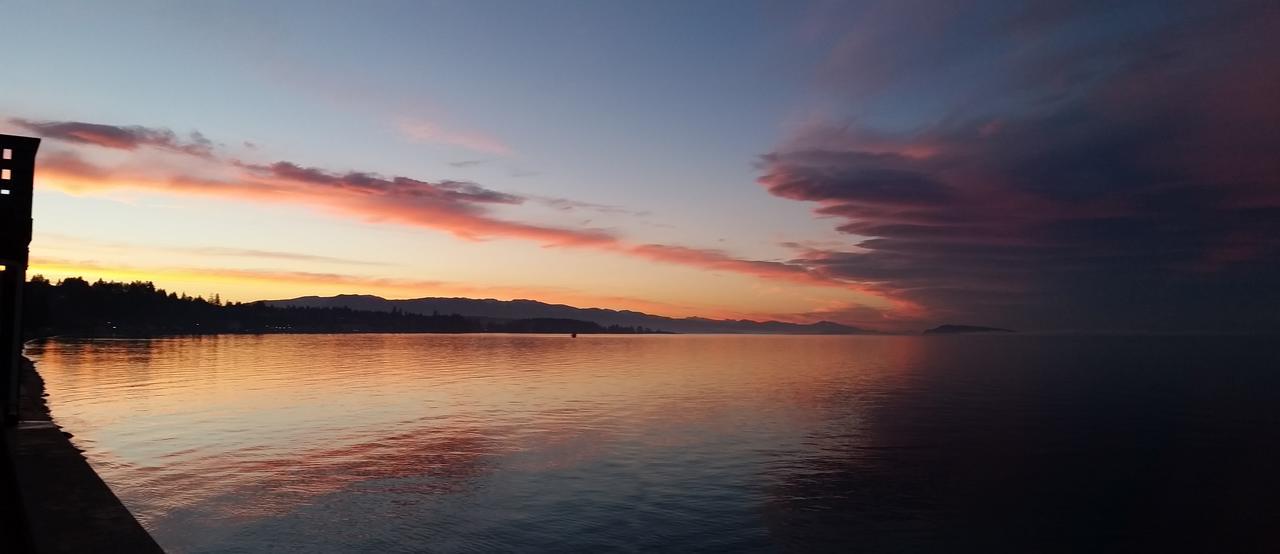 Sand Pebbles Inn Qualicum Beach Zewnętrze zdjęcie