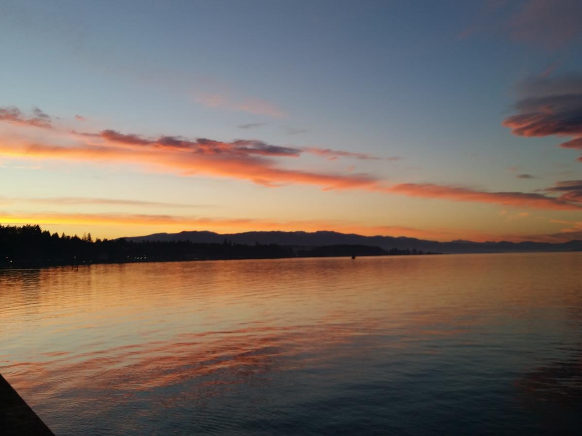 Sand Pebbles Inn Qualicum Beach Zewnętrze zdjęcie