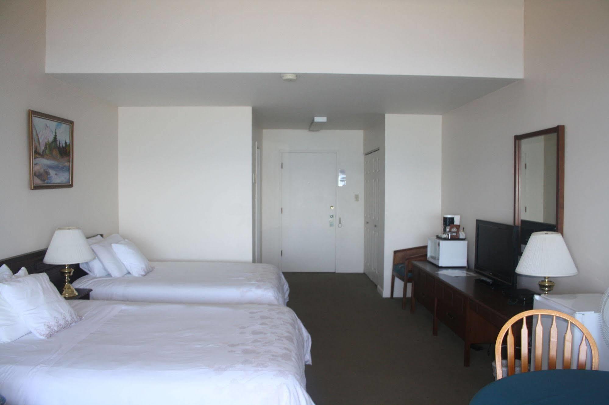 Sand Pebbles Inn Qualicum Beach Zewnętrze zdjęcie
