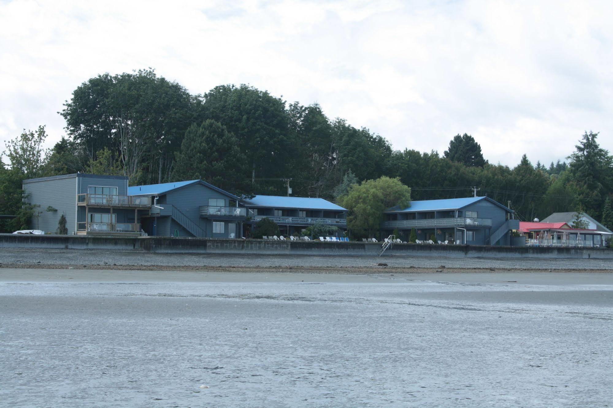 Sand Pebbles Inn Qualicum Beach Zewnętrze zdjęcie
